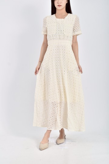 (S) cellie質感蕾絲短袖米白色洋裝