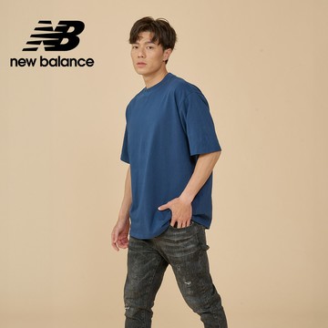 【New Balance】NB 圓形鋼印NB短袖上衣_男性_藍色_MT43521NNY