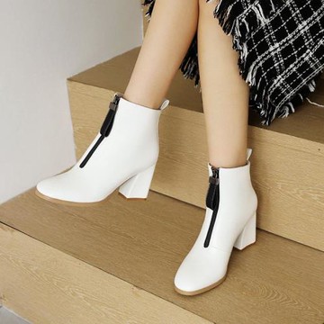 歐美新款白色高跟女短靴前拉鏈粗跟短靴大碼43 44 45 46碼靴子