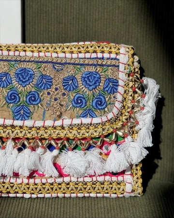 (手工良品)印度丨古布刺繡側背包-植藤