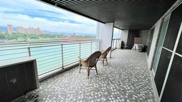 九樂山河景觀宅~高樓美景安居房屋~王洧駖｜新北市八里區龍米路一段