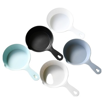 Clean Life 單柄圓形餐盤 PP塑膠材質 5件套裝  白色 + 黑色 + 灰色 + 藍色 + 薄荷綠色  14.5cm  1組