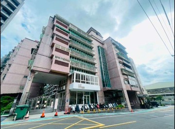 誠售⭐鼎家花園⭐四房一樓+車位⭐火車步行約10分鐘｜新北市樹林區新興街