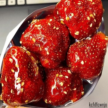現💯貨愛了愛了!冰糖草莓脆凍乾草莓冰糖葫蘆酸甜酥酥脆脆不怕化