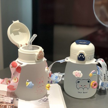 台灣現貨⚡快速出貨 小熊玻璃水壺 玻璃杯 磨砂玻璃瓶 帶吸管 耐熱隨手瓶 隨身瓶 卡通高顏值玻璃杯 隨身杯 冷水瓶