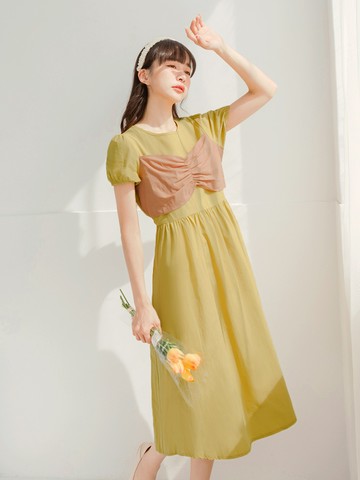 高含棉拼接抓皺拋袖收腰度假長洋裝
