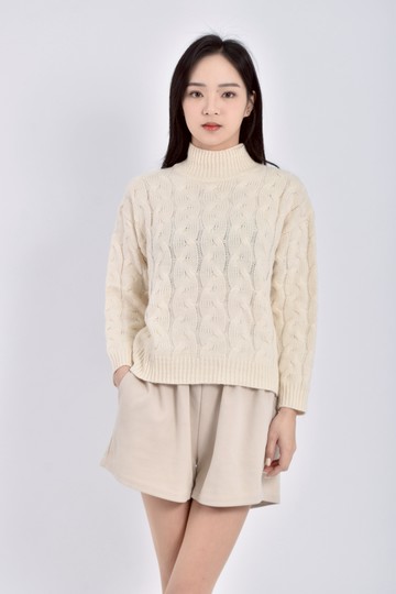 (M) 質感針織高領白色毛衣