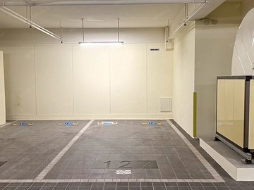 屋主誠心賣!左營自由朗誦高樓二房加平面車位｜高雄市左營區文自路