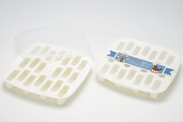 KEYTOSS ICE-環保製冰盒-Square 1組 (19*19*2.8CM)