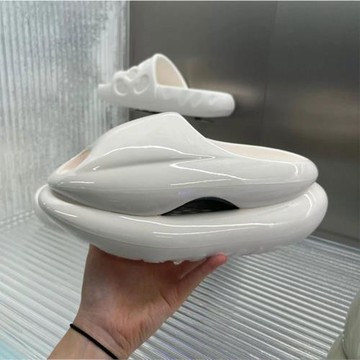 鯨嘆號今年流行的新款涼鞋拖鞋舒適厚底休閑面包拖鞋情侶防水雨鞋