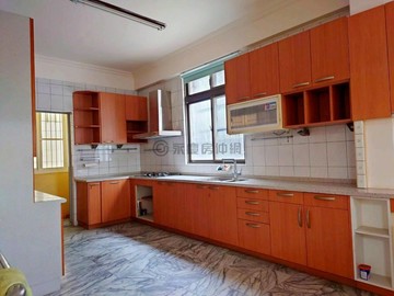 捷運後驛站大地坪雙拼店面｜高雄市三民區察哈爾二街