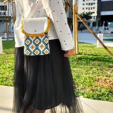 可愛花磚手機側背包/手機袋/隨身包