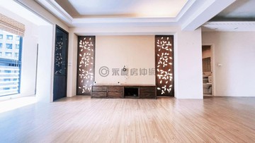 太子地球村~大三房室內35坪 +車位｜台中市北屯區興安路二段