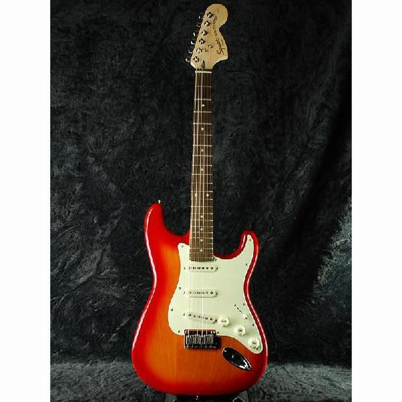 Squier Standard Stratocaster CSB チェリーサンバースト《エレキ 