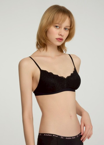 Balletcore．V 領三角杯蕾絲 Bra Top(黑色)