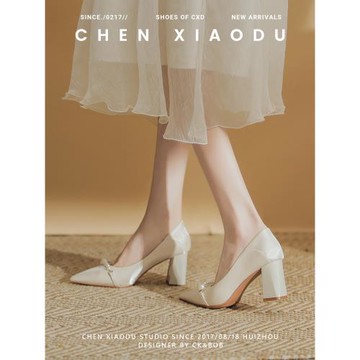 陳小毒法式配旗袍氣質新娘鞋尖頭中粗跟單鞋瑪麗珍伴娘鞋高跟鞋女