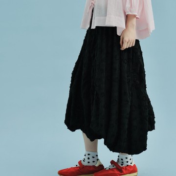 黑色立體花紋不對稱花苞長裙 / 裙子 半身裙