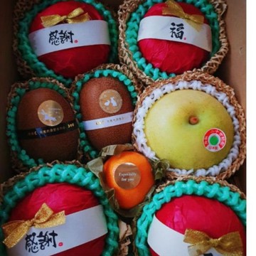 【微笑甜果】送禮首選｜精緻水果禮盒｜日本鳥取梨 × 紐西蘭蘋果 × 黃金奇異果 × 砂糖橘  (B)款