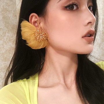 歐韓海邊度假超仙夸張羽毛耳環圓臉適合顯瘦耳飾2021新款個性耳墜