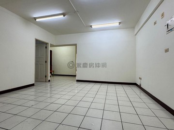 專任台中車站走路就到低總價稀有三房改兩房格局｜台中市東區和平街