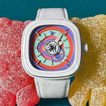 SEVENFRIDAY P1C/06 Bubble Gum 泡泡糖 陶瓷框多彩噴漆面盤機械錶 618限定禮遇 送禮推薦-47.6x47mm