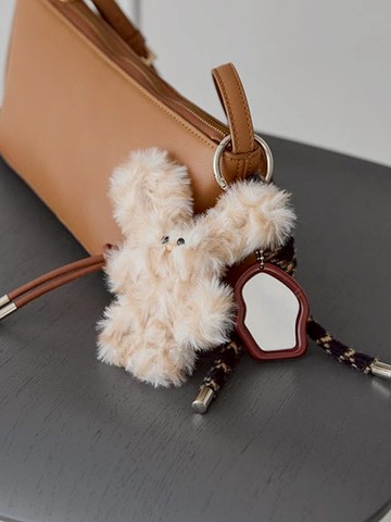 可愛毛茸兔子鏡子結繩吊墜(0H001279000) - AMERICAN HOLIC