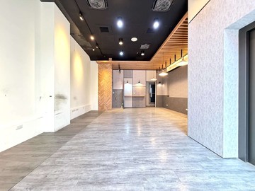 單元2精銳雲邊間優質電梯店面屋主誠售｜台中市南屯區龍富路四段