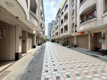 仁武八卦寮商圈｜活巷可停前後雙車透天｜高雄市仁武區仁愛巷