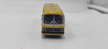 1/87 Mercedes-Benz MB O 302巴士 SCHUCO 瑕疵