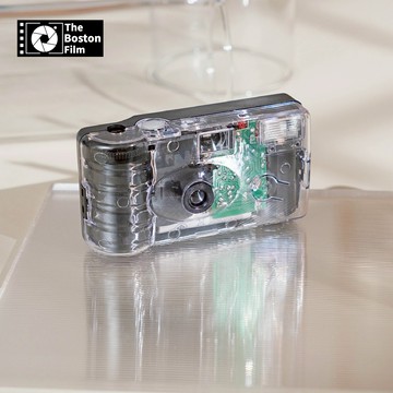 【The Boston Film 波士頓底片公司】 Fun Camera 輕拍潮影 一次性帶閃光底片相機 - 透明