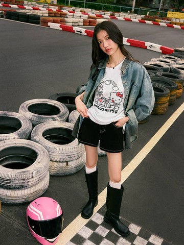 KITTY 甜酷疾速．純棉雙色印花寬版TEE
