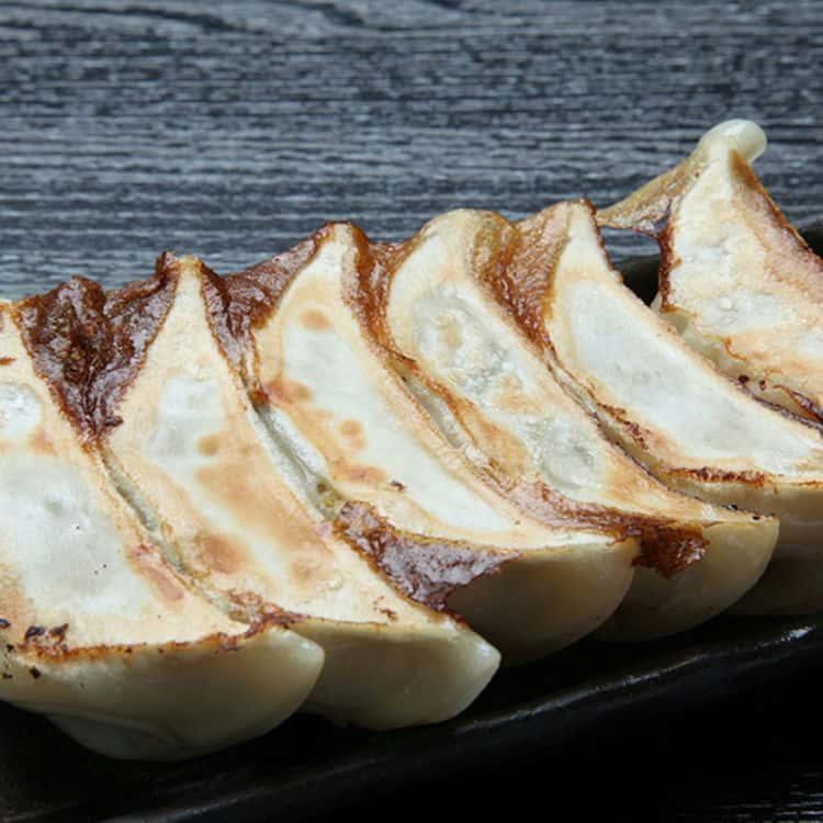 栃木 宇都宮餃子「さつき」セット (さつき×45 キムチ×15 ゆず×15 青しそ×15) ※離島は配送不可