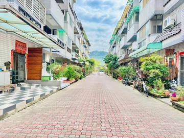 ⚠️低於實登⚠️大樓價買透天．北太平５房+車位｜台中市太平區文林街