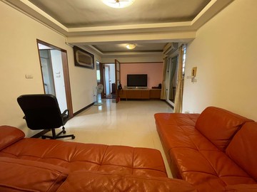 高醫陽台進出衛浴開窗收租自住超大漂亮二房｜高雄市三民區北安街