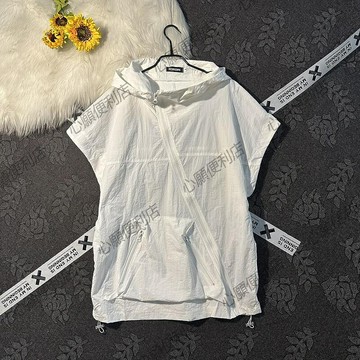 美式機能沖鋒馬甲男夏季薄款無袖坎肩連帽背心攝影師工裝短袖外套