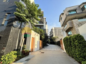 澄清湖圓山輕齡優質雙車別墅｜高雄市鳥松區興華街