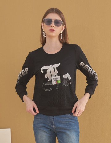 ★【喜芝梅】前衛網狀口袋造型字母橫列上衣(黑色；M-2L) 223440850