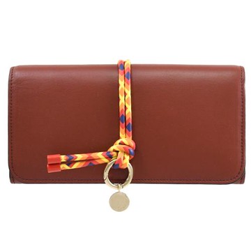 CHLOE ALPHABET 金屬墜飾拼色綁結翻蓋釦式長夾.紅棕