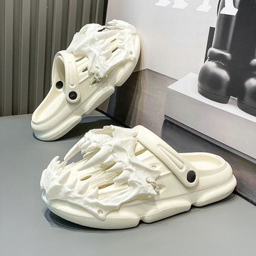 骷髏頭潮牌洞洞鞋男款夏季外穿運動防滑包頭半拖鞋男士沙灘涼拖鞋
