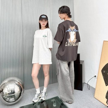 【PAGANS STORE】韓國 CATFISH 貓咪 魚兒 插畫 戲耍 卡通 印花 標語 英文 短袖 短Tee