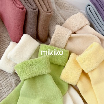 現貨襪子｜多巴胺色系保暖毛圈襪子【OT343】加厚 寒流必備 秋冬襪 純色 保暖襪子 中筒襪 月子襪 加厚襪子 女襪