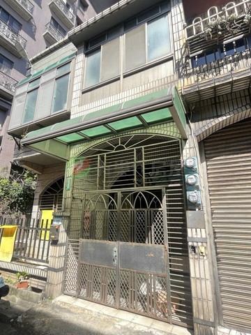 平鎮國高中五房大透天｜門前可停車｜桃園市平鎮區振中街