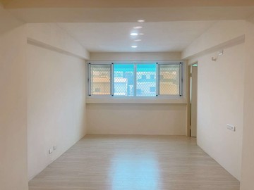 駁二全屋翻新【超便宜】採光佳收租自用兩房｜高雄市鹽埕區七賢三路