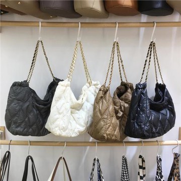 小臟柜 冬季高級感小香風菱格鏈條大容量托特包單肩腋下包垃圾袋