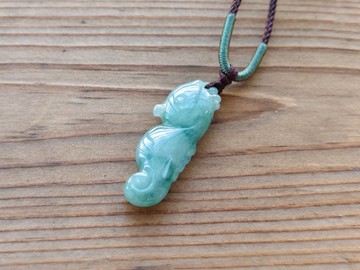 【親翠】天然翡翠 冰飄花雙面胖胖小海馬調整式繩鏈