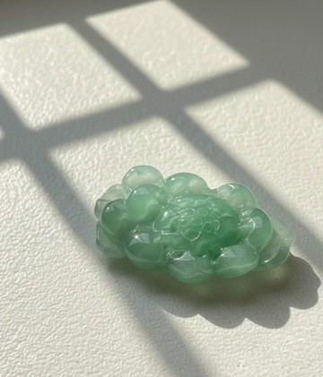 冰種果陽綠翡翠牡丹花 | 裸石 | 天然緬甸玉翡翠A貨 | 送禮