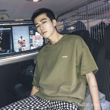 🎇可開發票✨港風百搭字母短袖T恤男韓版寬鬆情侶上衣短t五分袖原宿潮流學生裝#免運