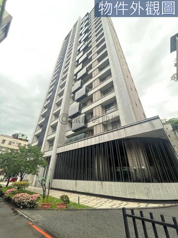 年輕社區屋久紀稀有露台2房車｜新北市蘆洲區中正路