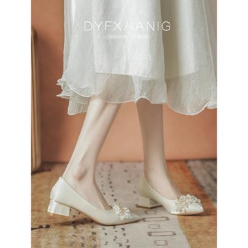 婚鞋新娘鞋粗跟單鞋女2024新款春季婚紗訂婚伴娘鞋日常可穿不累腳