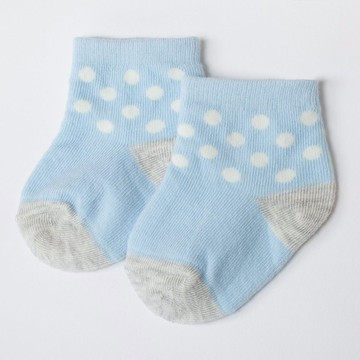 3雙入-獨家零線頭嬰兒襪子(親膚柔軟內裡)寶寶棉襪子 圓點點舞曲
